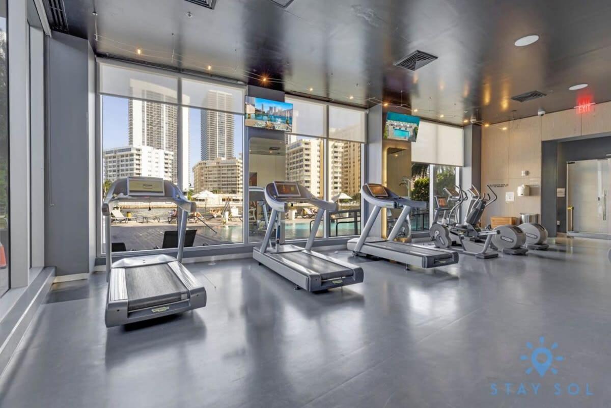 Balcony - Pool - Near Beach - Gym ハランデール・ビーチ エクステリア 写真