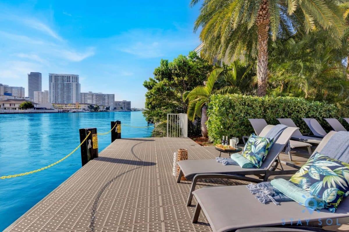 Balcony - Pool - Near Beach - Gym ハランデール・ビーチ エクステリア 写真