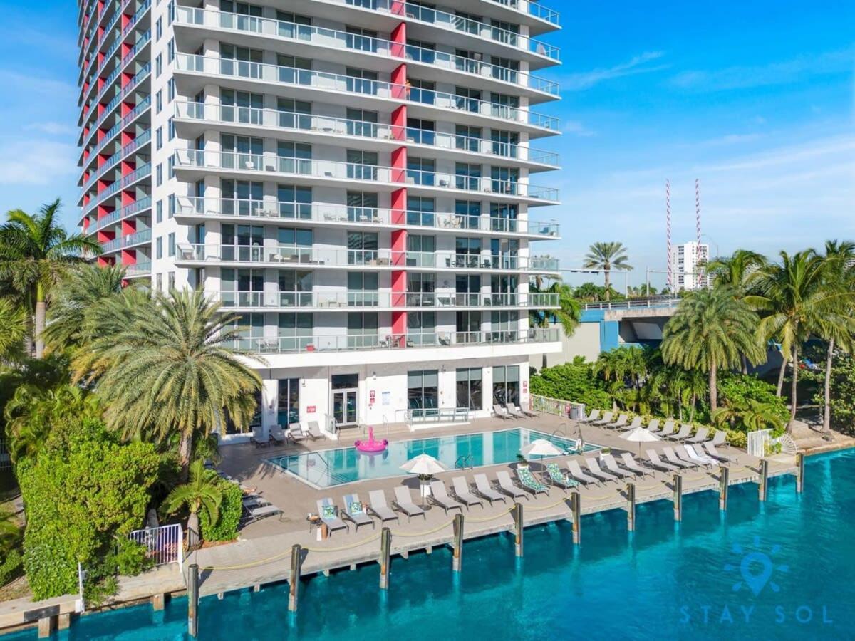 Balcony - Pool - Near Beach - Gym ハランデール・ビーチ エクステリア 写真